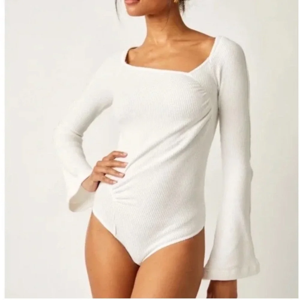 Free People Intimately Free On A Cloud Bodysuit Bell Slv Romantic Cozy Lounge‎ L